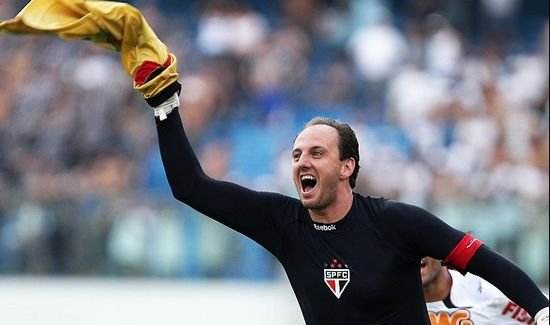 天下足球年度总结音乐,天下足球你不看足球就不会懂青春