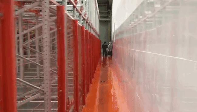 跟着果倍爽在直升机上俯瞰鸟巢，零距离探秘果汁生产！