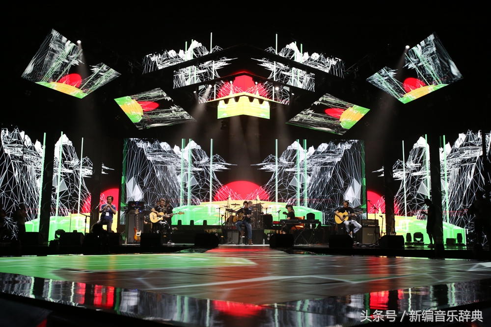 指南针乐队回来吉他弹唱,指南针乐队封神之作震撼现场