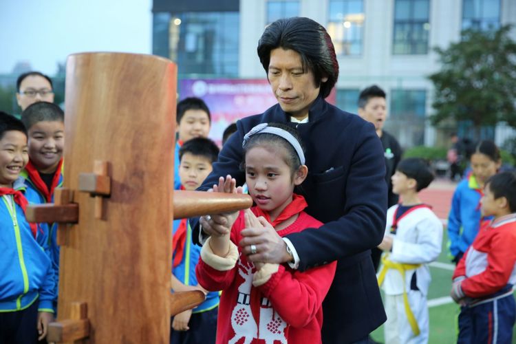 让红领巾校园充满生命的精彩——记台江进一附小体育文化节