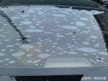 关于汽车贴膜的视频,汽车全身贴膜有什么好处和坏处