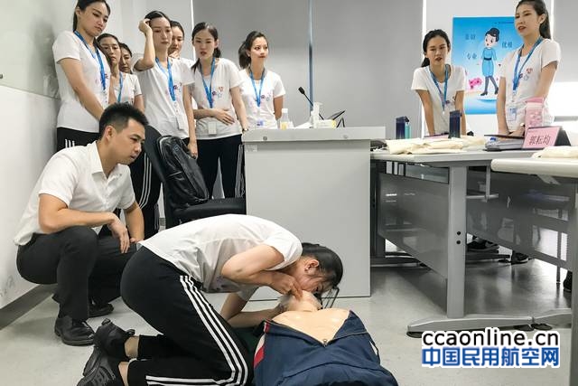 厦门航空首批台湾籍空姐上岗,厦航台籍青年就业千人计划实施中