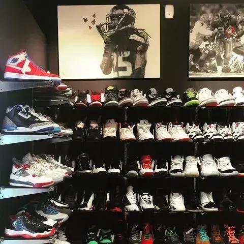 买鞋在网上买还是实体店,买鞋在实体店买还是网上买好