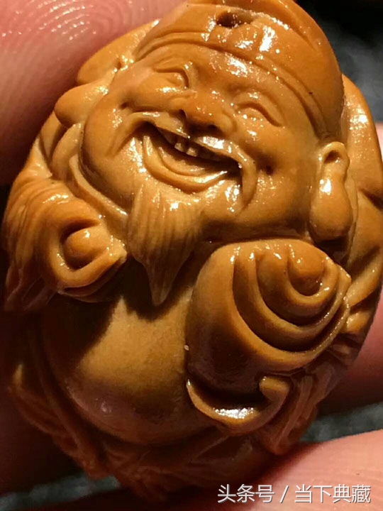 橄榄核老油核手串价格,橄榄核手串油核包浆快吗