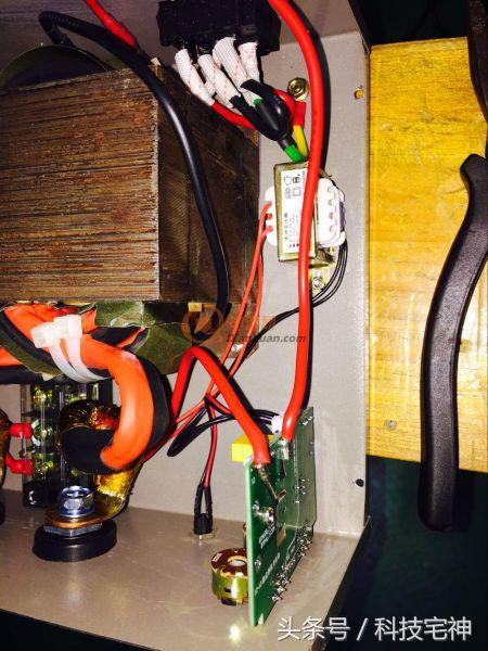 用12v电瓶自制18650点焊机,diy手工制作点焊机迷你超小型