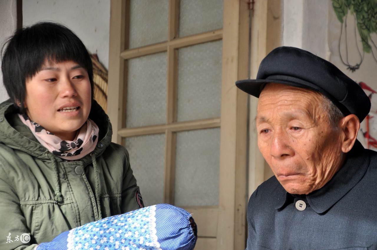 22岁孕妇离预产期还有一个多月，公公的一个做法，让她气的想骂人