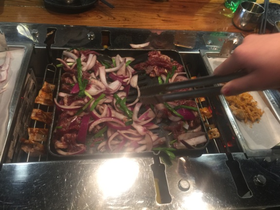 探店9.9100串烧烤,探9