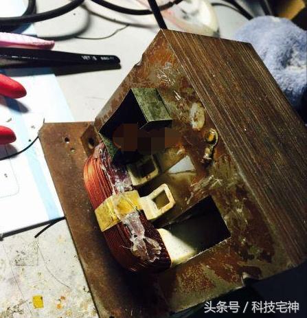 用12v电瓶自制18650点焊机,diy手工制作点焊机迷你超小型