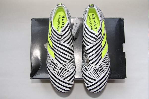 哪款足球鞋质量好不开胶,最适合亚洲脚型的足球鞋推荐