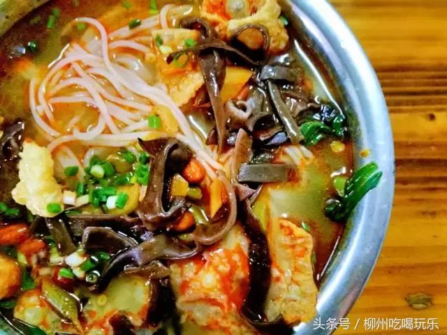 三里桥螺蛳粉正宗柳州螺蛳粉,柳州最正宗的螺蛳粉推荐