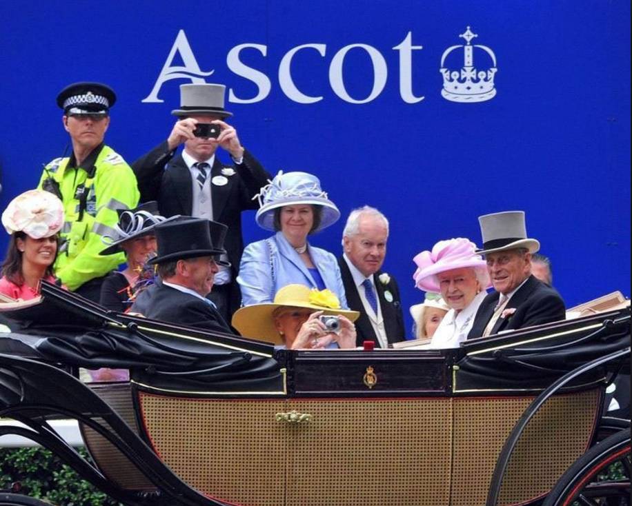 漫话英伦：上流精英赛马会醉酒打闹人下流|不二