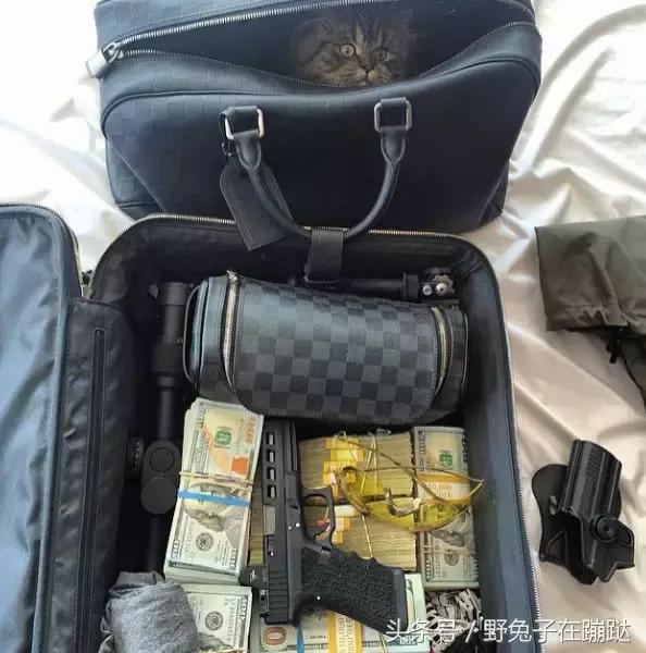 迪拜从不认输！女孩子梦寐以求的地方买的多赚的多，双十一算什么