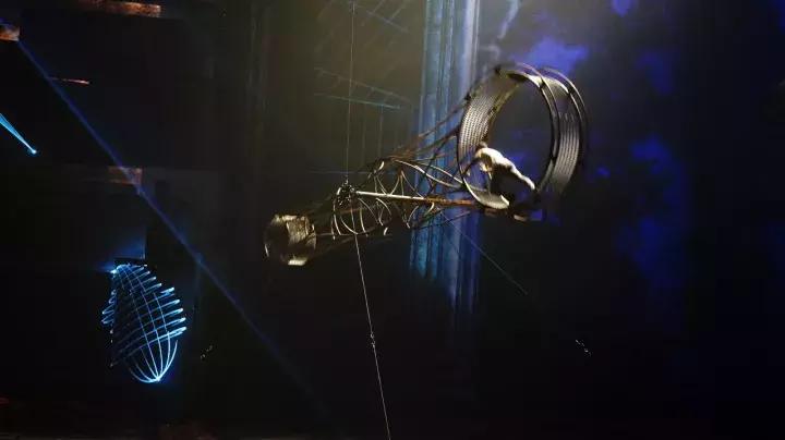 刺激的游乐场把男生吓哭了,刺激的游乐项目把人吓死