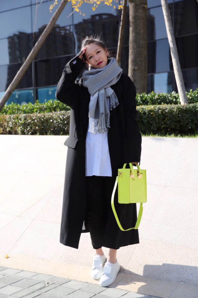 上班族小仙女日常生活,职场繁忙的小仙女该如何搭配