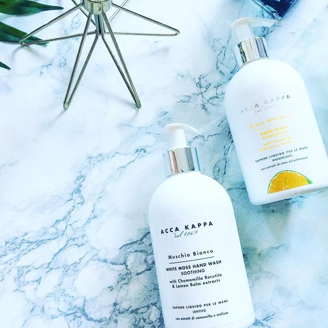 好痒啊！我除了能给你一个痒痒挠，还能给你一瓶身体乳！