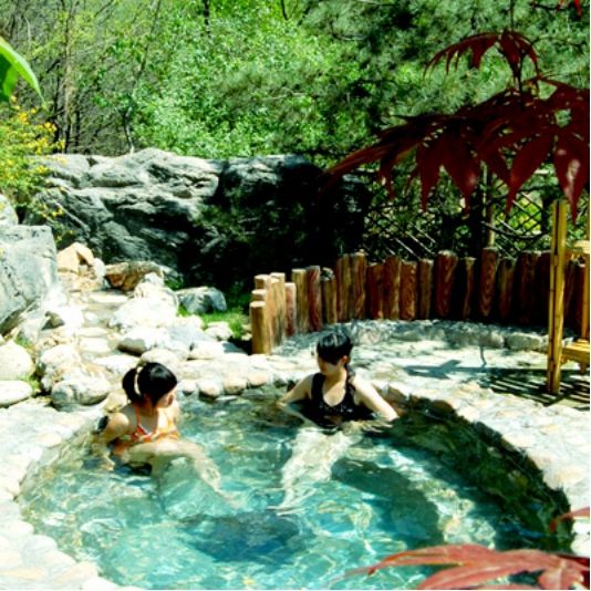 北京的青青牧场温泉在什么地方,北京洗浴温泉休闲会所排名前十