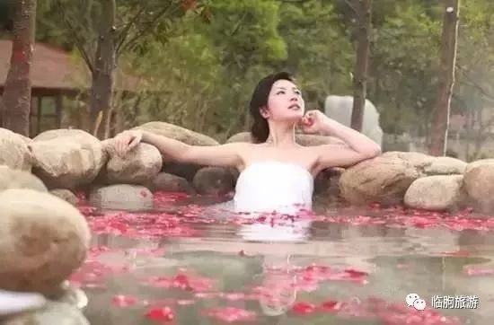 揽翠湖天沐温泉春节,揽翠湖天沐温泉一日游