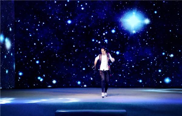 坑！翠霞游戏“陷黑洞”？帅！荧屏又见“四天王”！