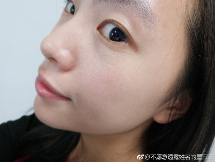 想要底妆完美必须做好妆前保湿,想要皮肤光滑无瑕吗