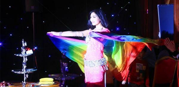 一个无法停下脚步的舞者——伊诺