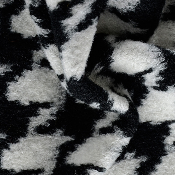 影响服装廓形的重要部位,影响服装颜色的因素