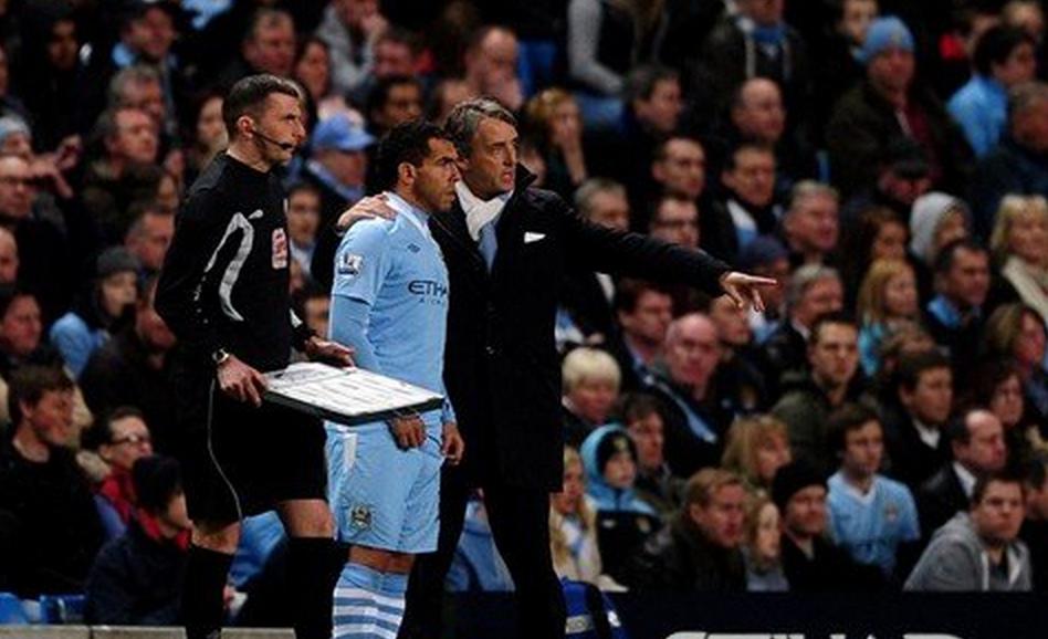 五人制足球轮转战术详解,五人制足球战术与基本技巧