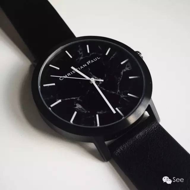 18万左右的名表,1500元左右的dw手表