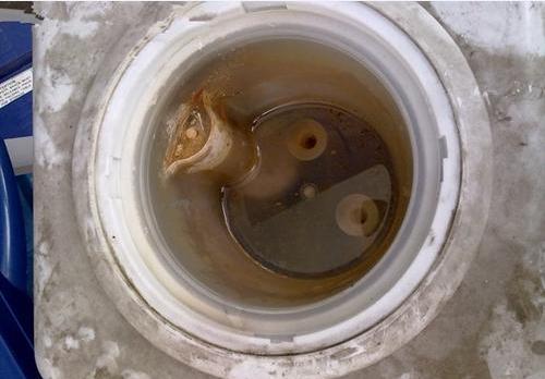 家里的饮水机又脏又臭？保姆只说一句，立马干净清爽！