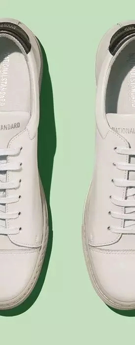 再红红不过小白鞋