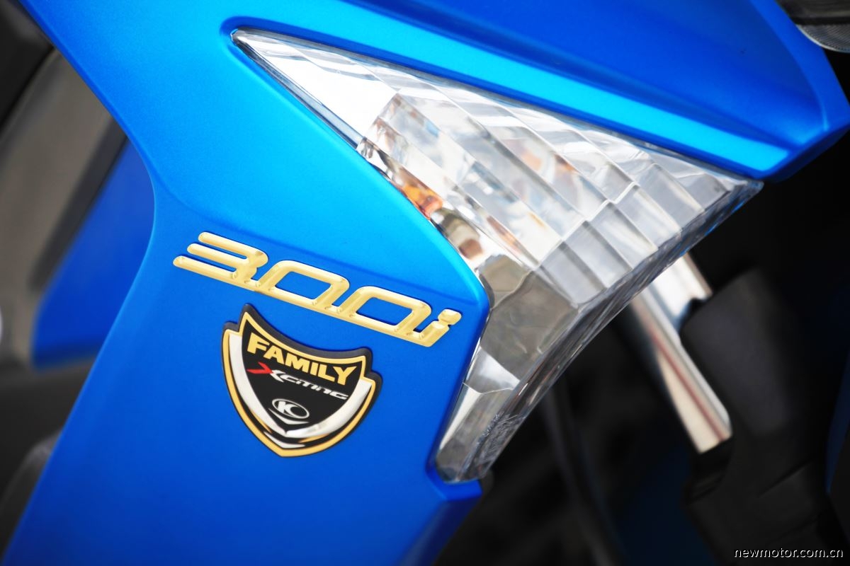 光阳赛艇300测评,牛摩测评赛科龙