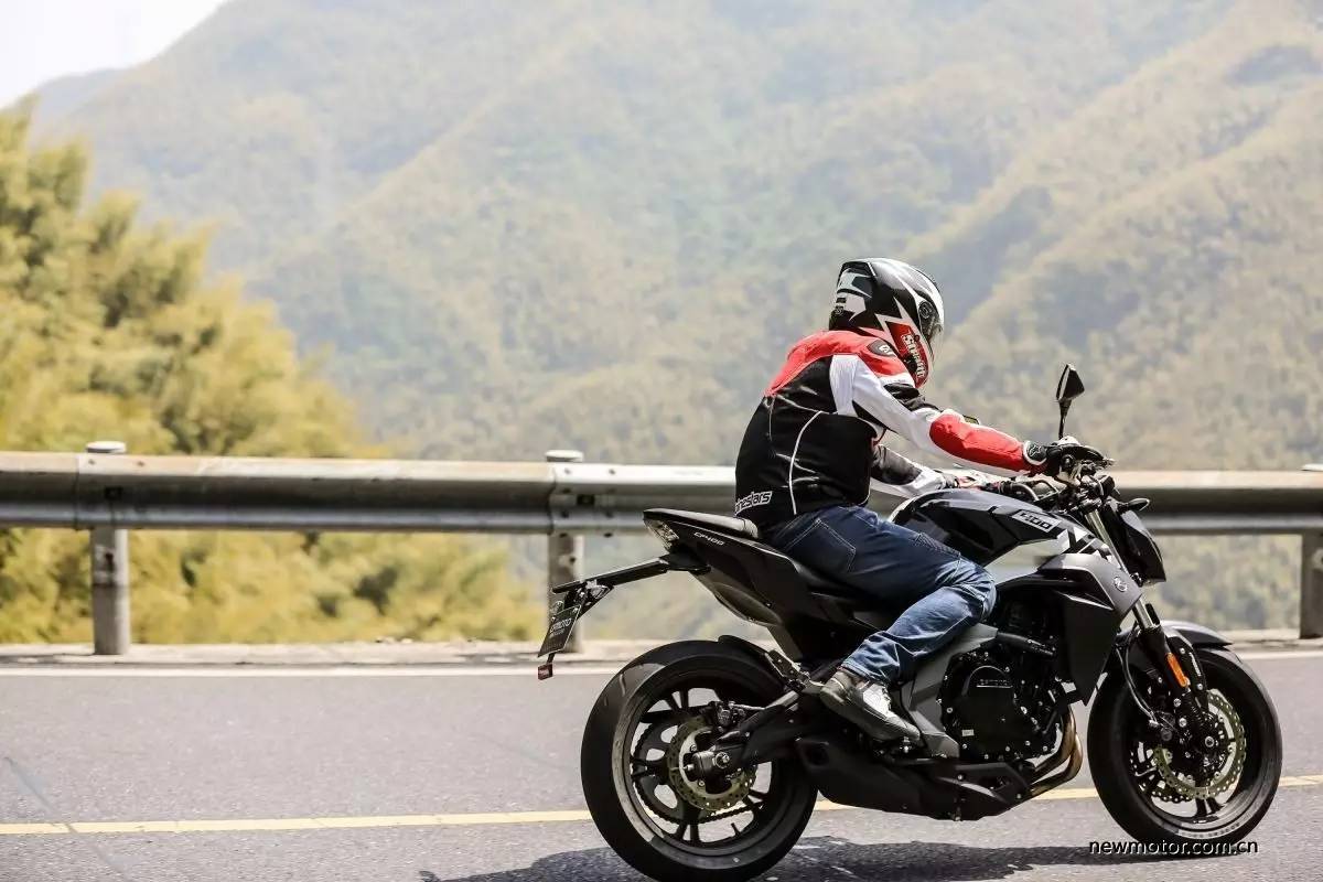 春风400nk实测最高时速是多少,春风400nk详细测评