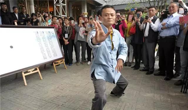 1到2千耳机,从1到100的音频