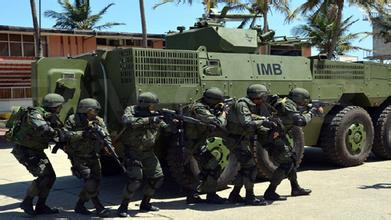 这款游戏完美诠释了汉字的意义,游戏中的中国步战车