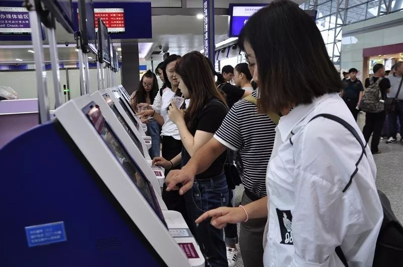 今天双流机场出行最新通知,看飞机双流机场