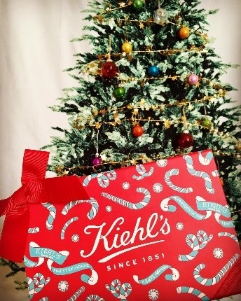 科颜氏与KateMoross送你一份不一样的节日狂欢大礼