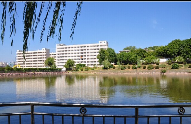 今天梅州会下暴雨吗,关注南方强降雨天气