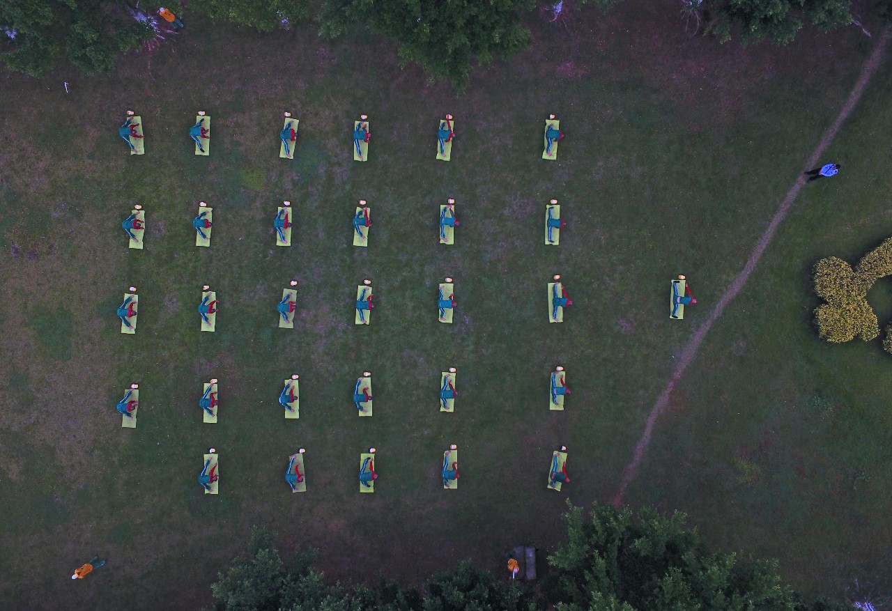 记者采访93岁艾滋病患者,记者采访艾滋病视频