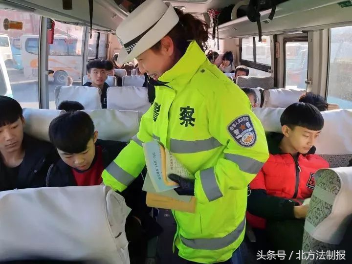 122交警周六值班,吉林高速交警122直播