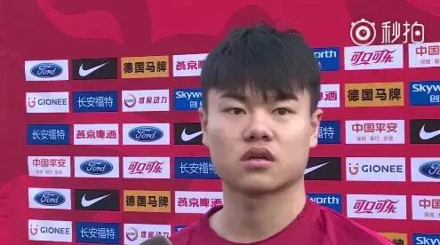 不莱梅媒体贬低张玉宁，国足球迷反击：你们拿钱不干事！