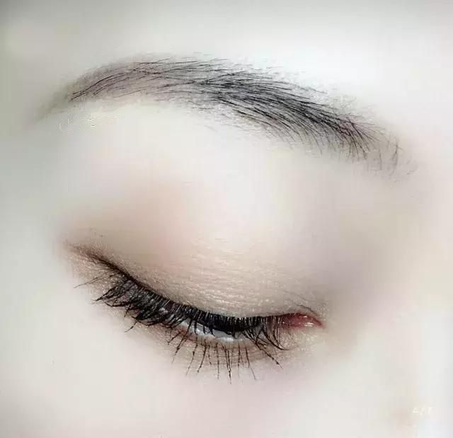 好用又便宜的彩妆产品推荐,新手必有的彩妆产品推荐