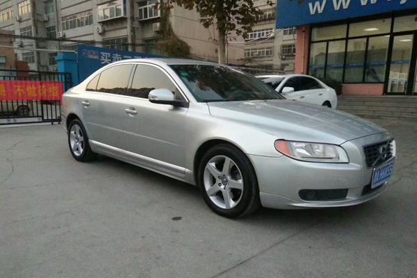 2010年沃尔沃s80l二手车值多少钱,2010年沃尔沃s80l油耗