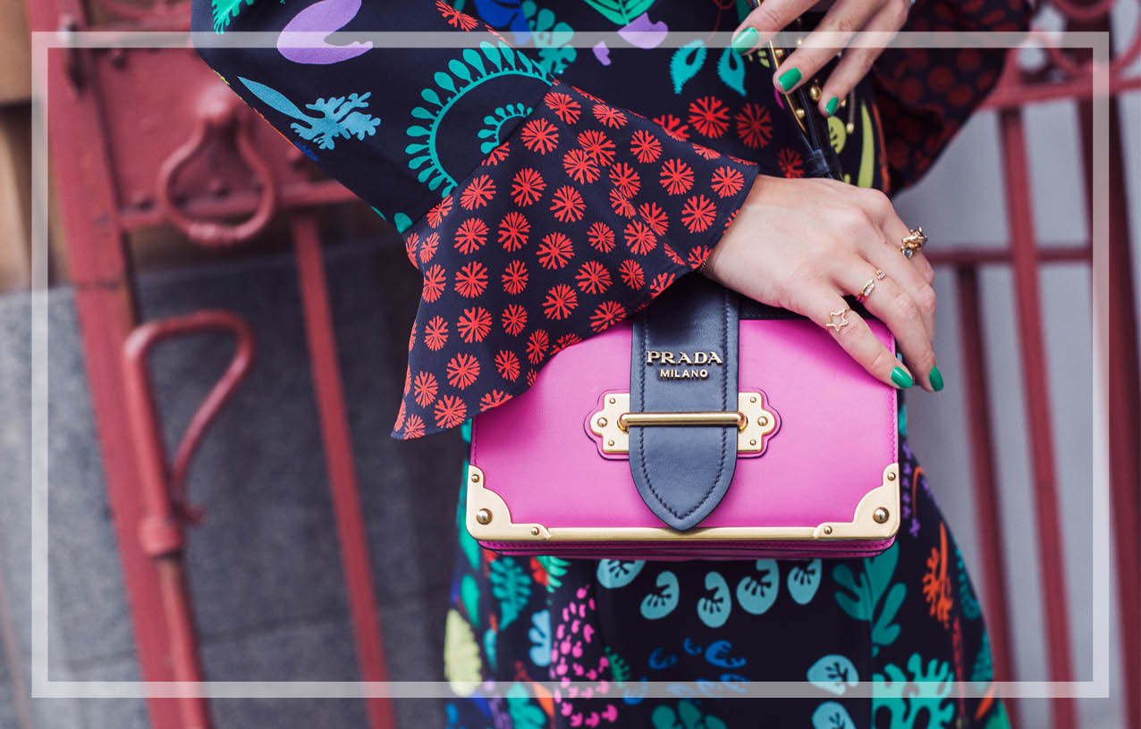 prada奢侈品包包几月买最便宜,prada女包正品价格多少钱