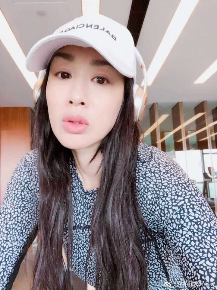 打造立体小v脸精致的妆容,塑造小v脸的正确方法