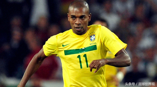 欧洲第一妖队5年出产八大妖星卖了2亿欧狂卖核心还能进欧冠16强