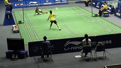 李宗伟经典瞬间比赛回放,羽毛球场上的落泪瞬间