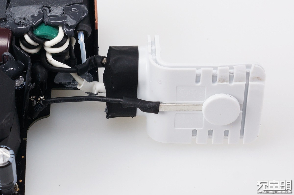 苹果87w充电器原装测评,苹果原装pd充电器66w超级快充