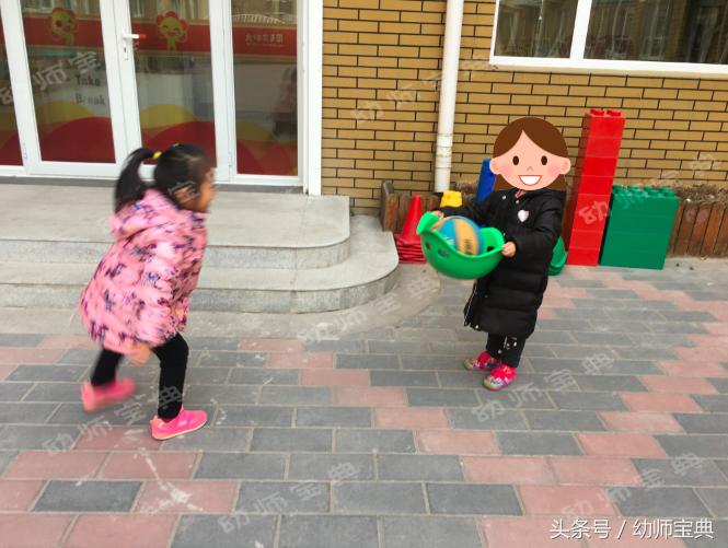 幼儿园游戏疯狂的大球,幼儿园100个体育游戏及玩法