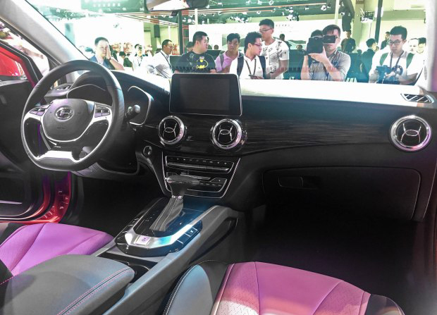 新捷豹xfl将上市,新捷豹xel上市银色