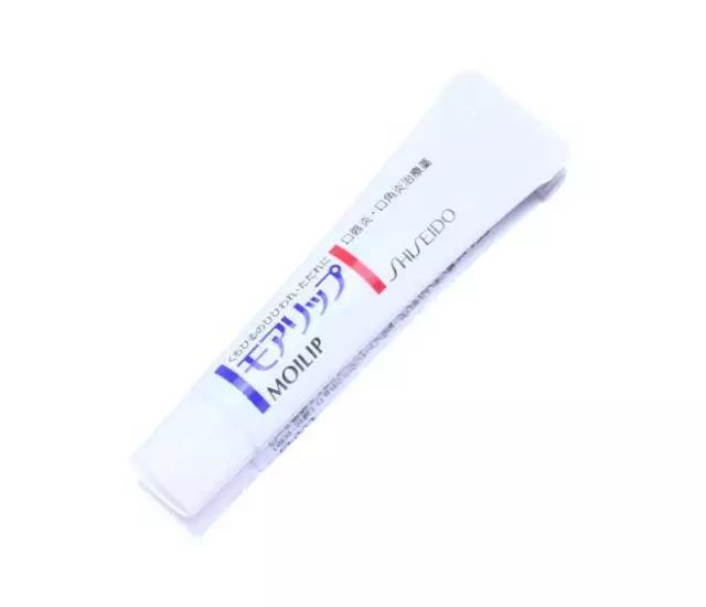 唇炎导致嘴巴干裂流血？起皮干燥？究竟哪款润唇膏才有效？