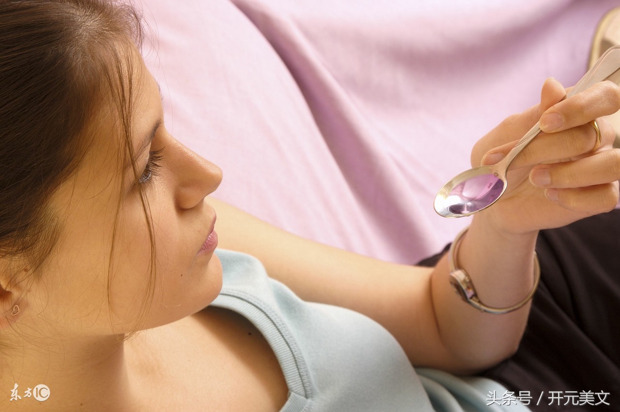 咳嗽白痰咽喉发痒天然止咳方,感冒引起咳嗽快速止咳小妙招